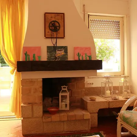 Casa De Alporchinhos * Armação de Pêra